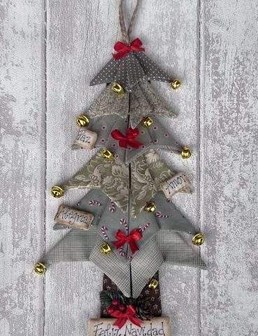 #126 Origami Christmas Tree